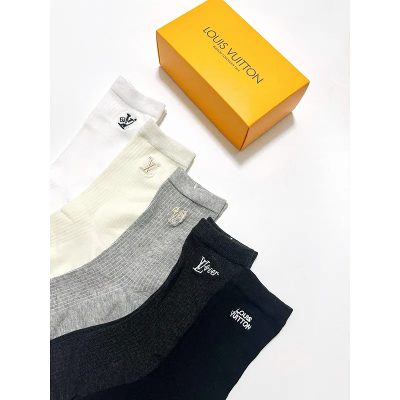 Louis Vuitton socks Five pairs per box #A51577