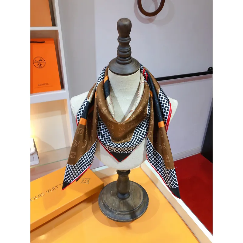 Louis Vuitton Scarf #A34038