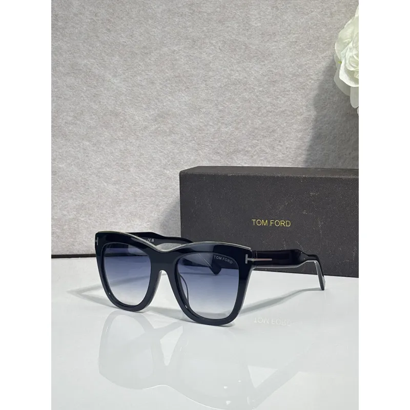 Tom Ford AAA+ Sunglasses original box #A64277