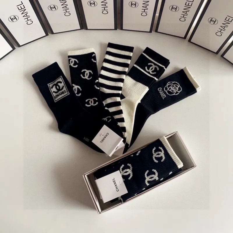 Chanel socks Five pairs per box #A51571