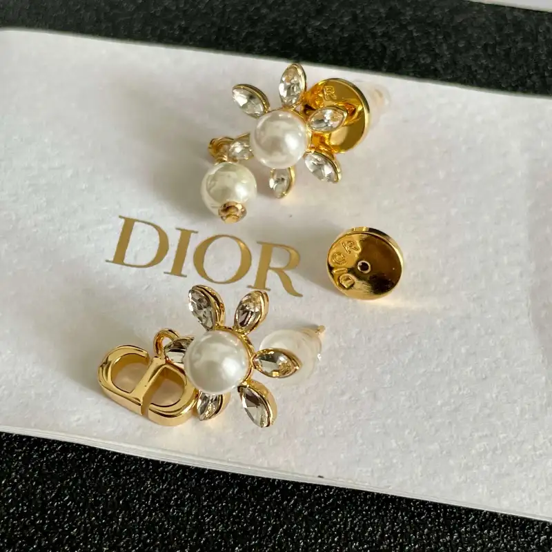 D-ior Earrings #A52945