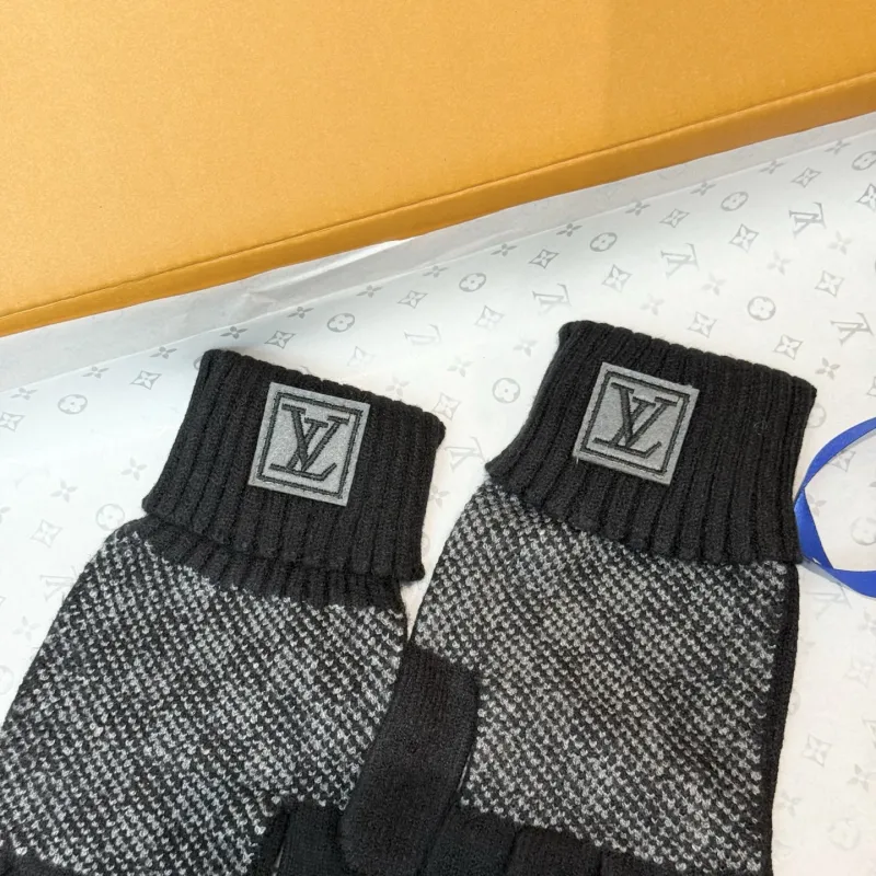 Special Offer LV Gloves original box #A59240 Special Offer LV Gloves original box #A59240
