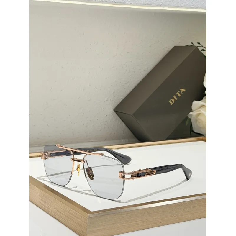 Dita Von Teese AAA+ Sunglasses  original box #A64123