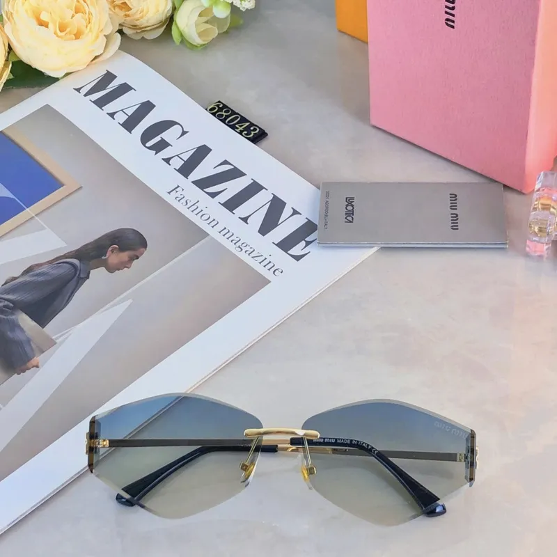 MIUMIU   Sunglasses #A51545