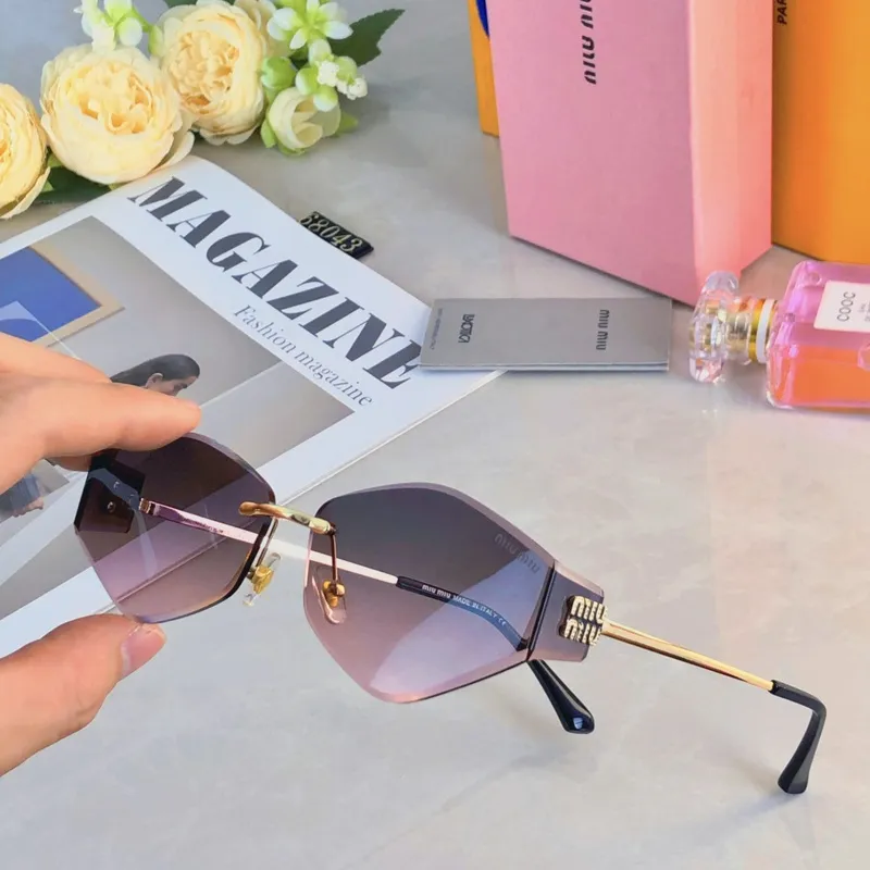 MIUMIU   Sunglasses #A51545