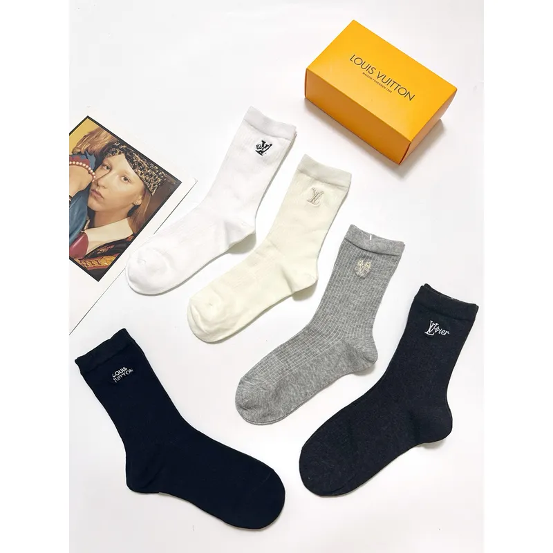 Louis Vuitton socks Five pairs per box #A51577