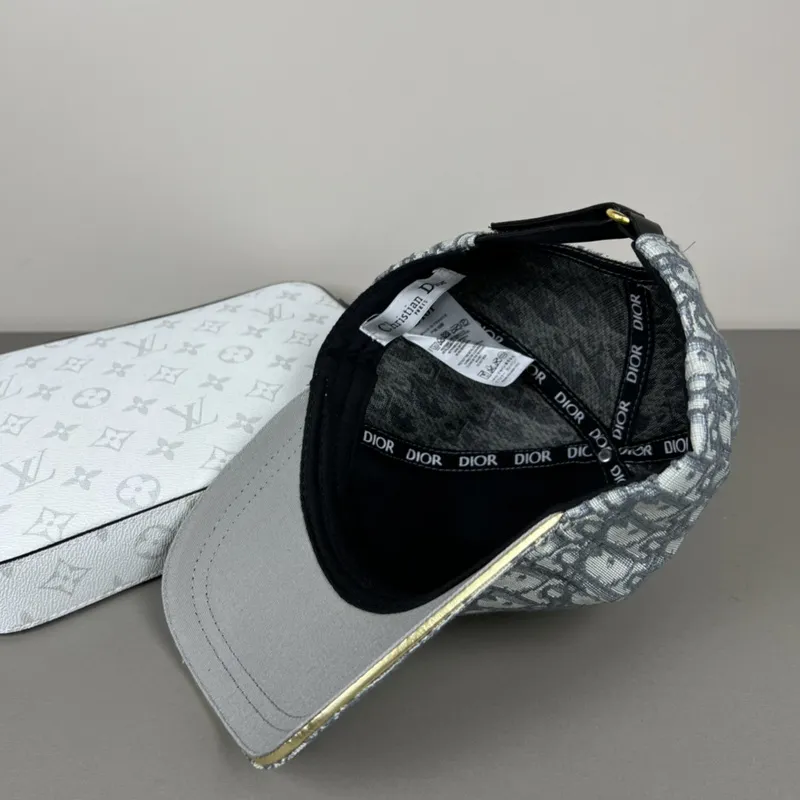 D-ior Hats #A52357