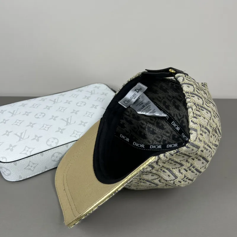 D-ior Hats #A52357
