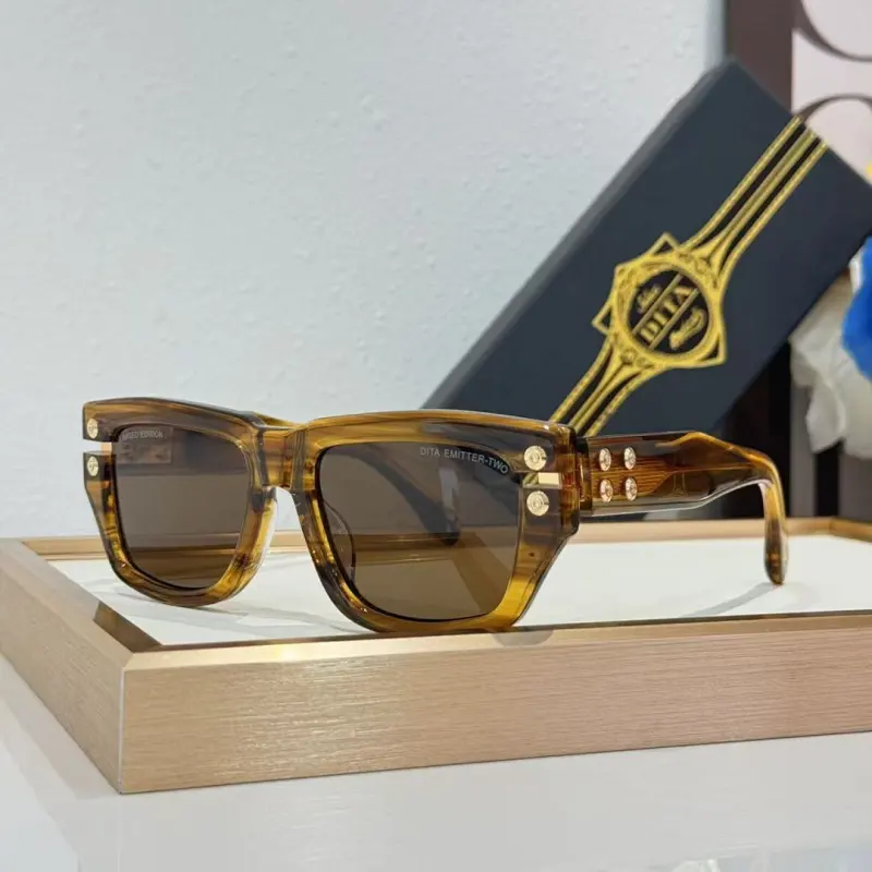 Dita Von Teese AAA+ Sunglasses original box #A64128 Dita Von Teese AAA+ Sunglasses original box #A64128