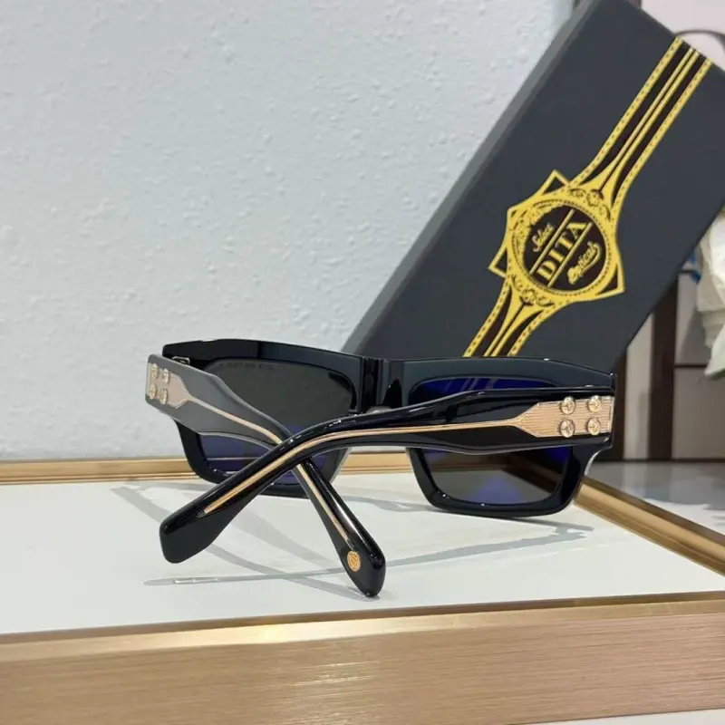 Dita Von Teese AAA+ Sunglasses  original box #A64127