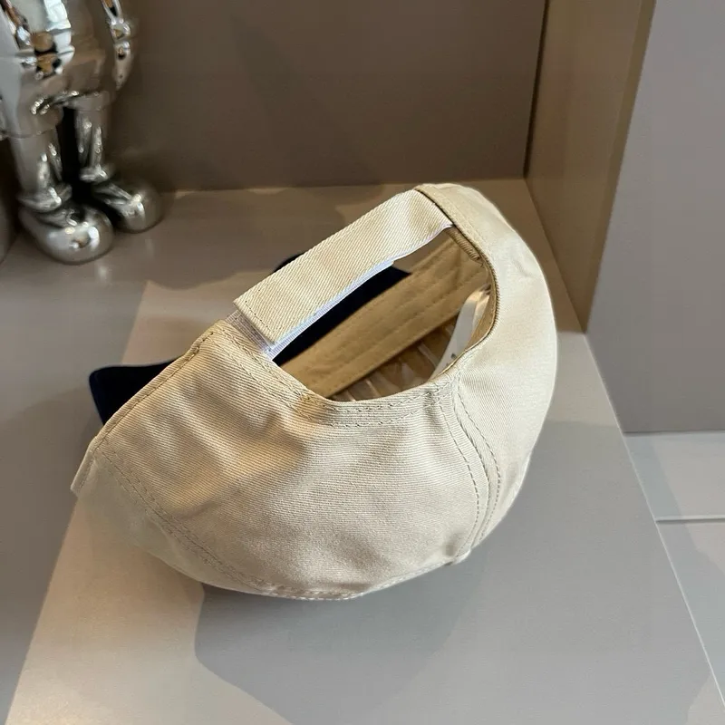 MIUMIU AAA+ hats & caps #A46114 MIUMIU AAA+ hats & caps #A46114