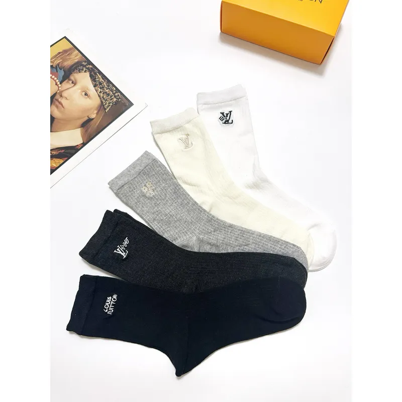 Louis Vuitton socks Five pairs per box #A51577