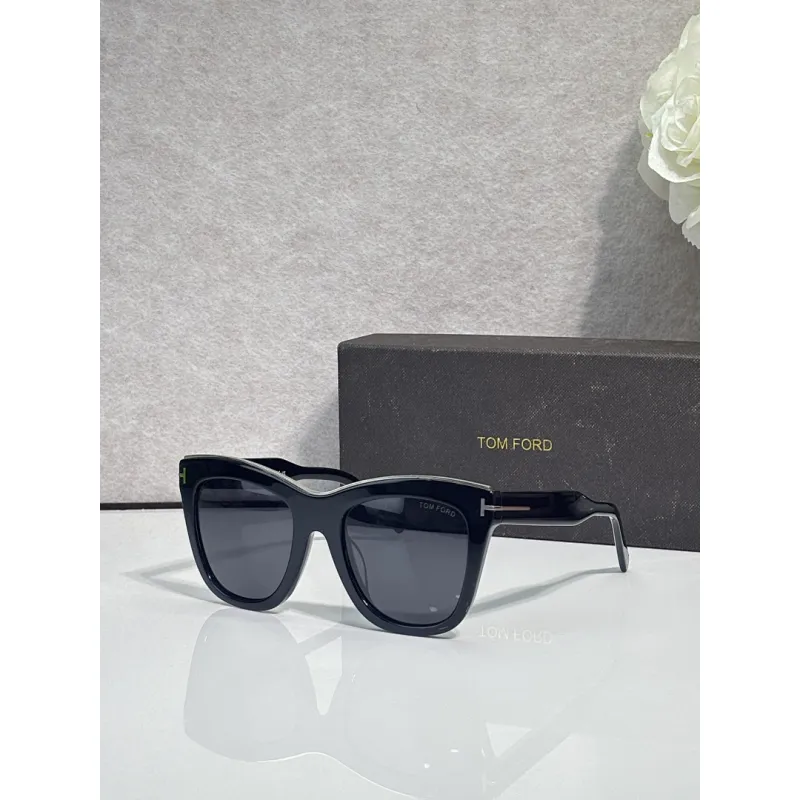 Tom Ford AAA+ Sunglasses original box #A64277