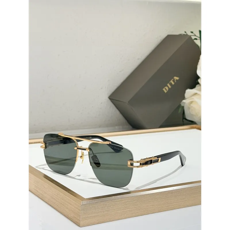 Dita Von Teese AAA+ Sunglasses  original box #A64123