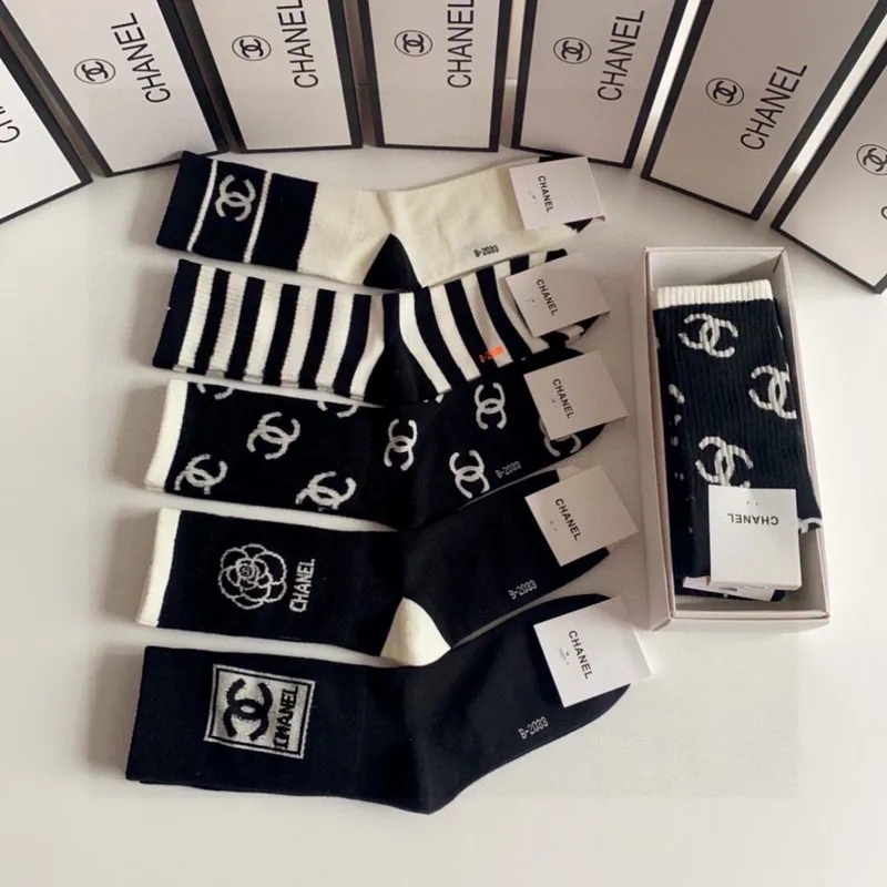 Chanel socks Five pairs per box #A51571