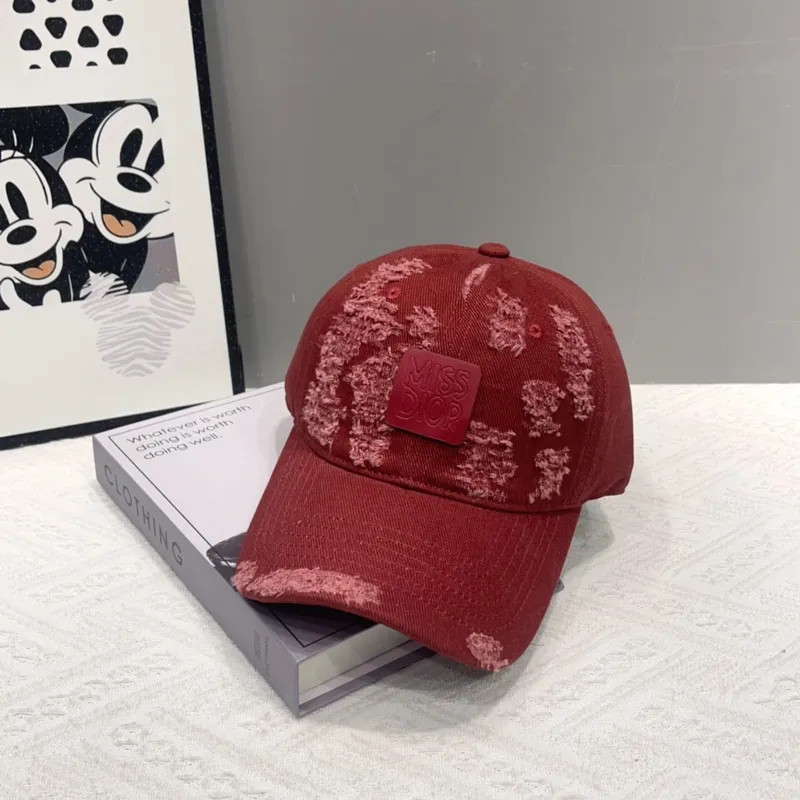 D-ior Hats #A52360