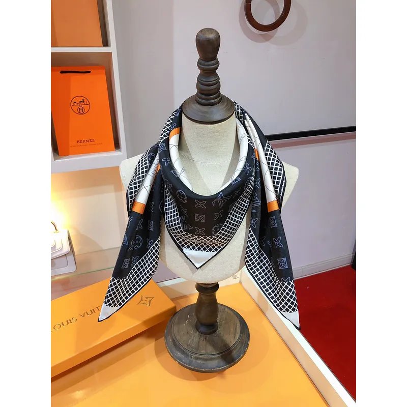 Louis Vuitton Scarf #A34038