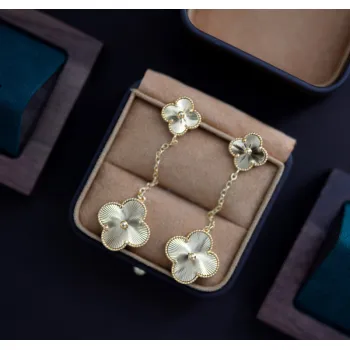 van cleef Earrings #A55394