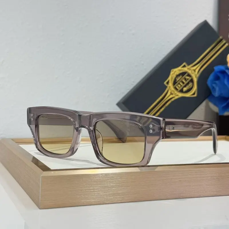 Dita Von Teese AAA+ Sunglasses  original box #A64126