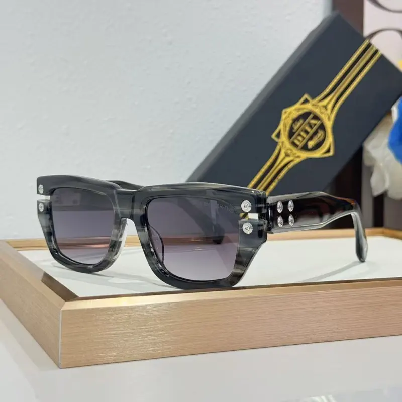 Dita Von Teese AAA+ Sunglasses original box #A64128 Dita Von Teese AAA+ Sunglasses original box #A64128