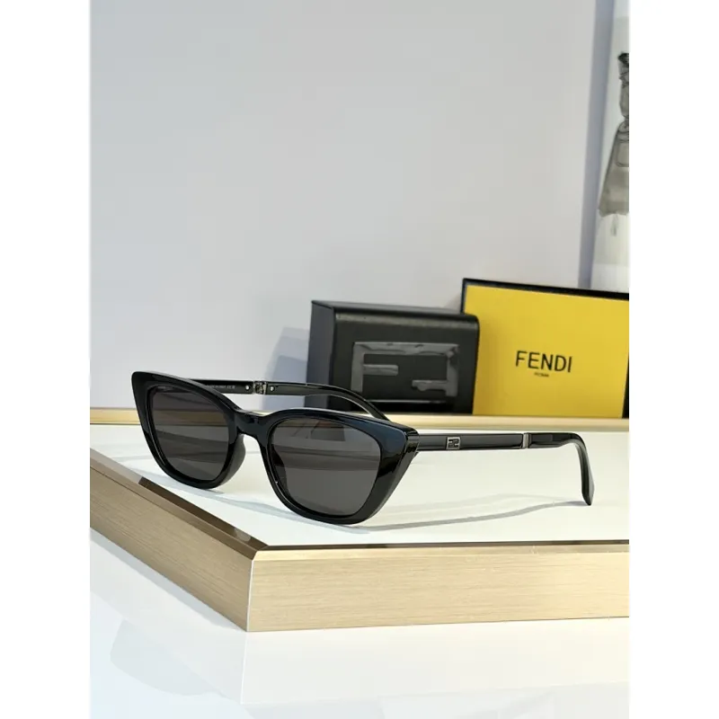 Fendi AAA+ Sunglasses #A64000