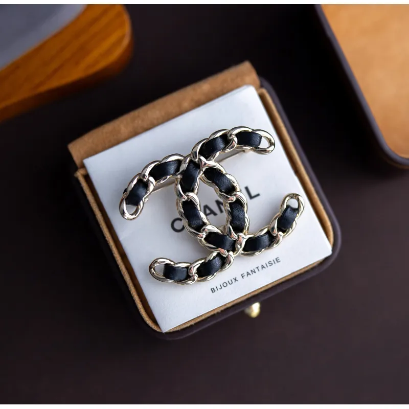 Chanel brooches #A55211