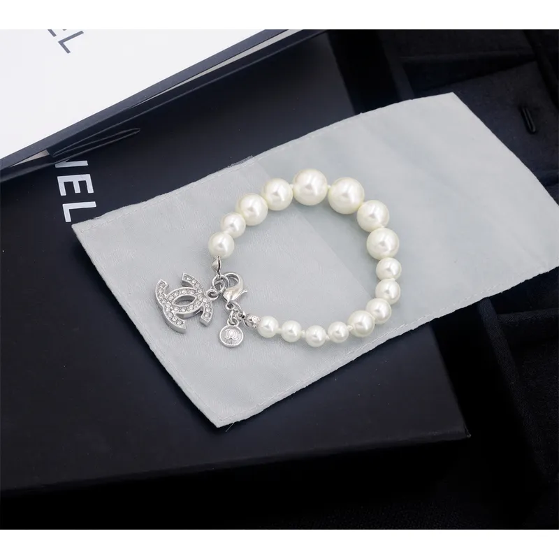 Chanel brooches #99904835