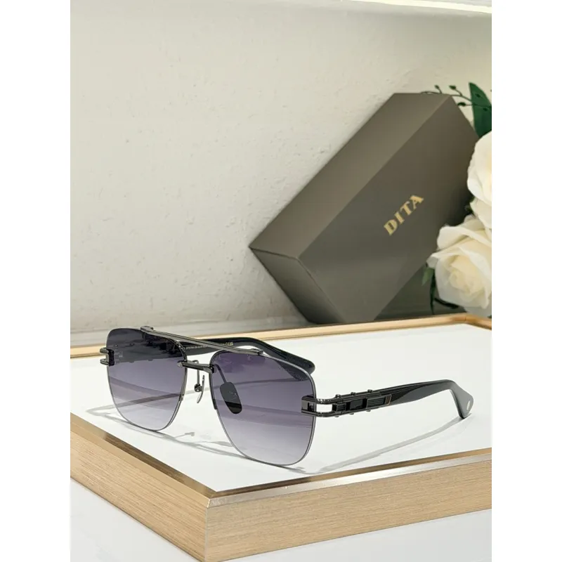 Dita Von Teese AAA+ Sunglasses  original box #A64123