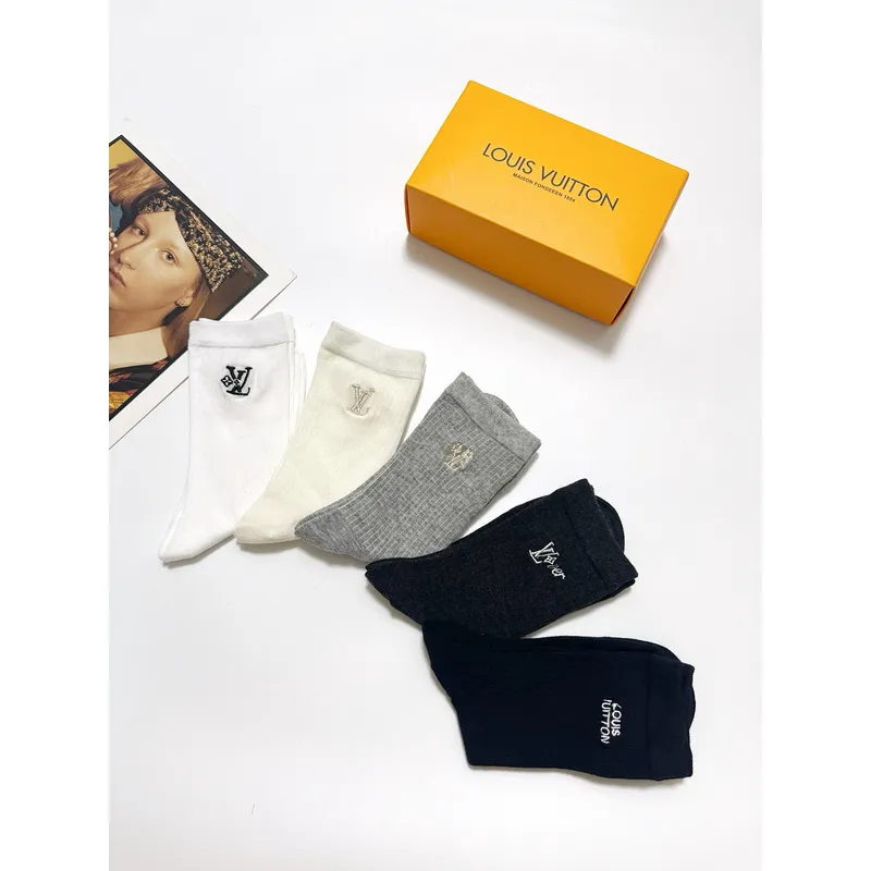 Louis Vuitton socks Five pairs per box #A51577