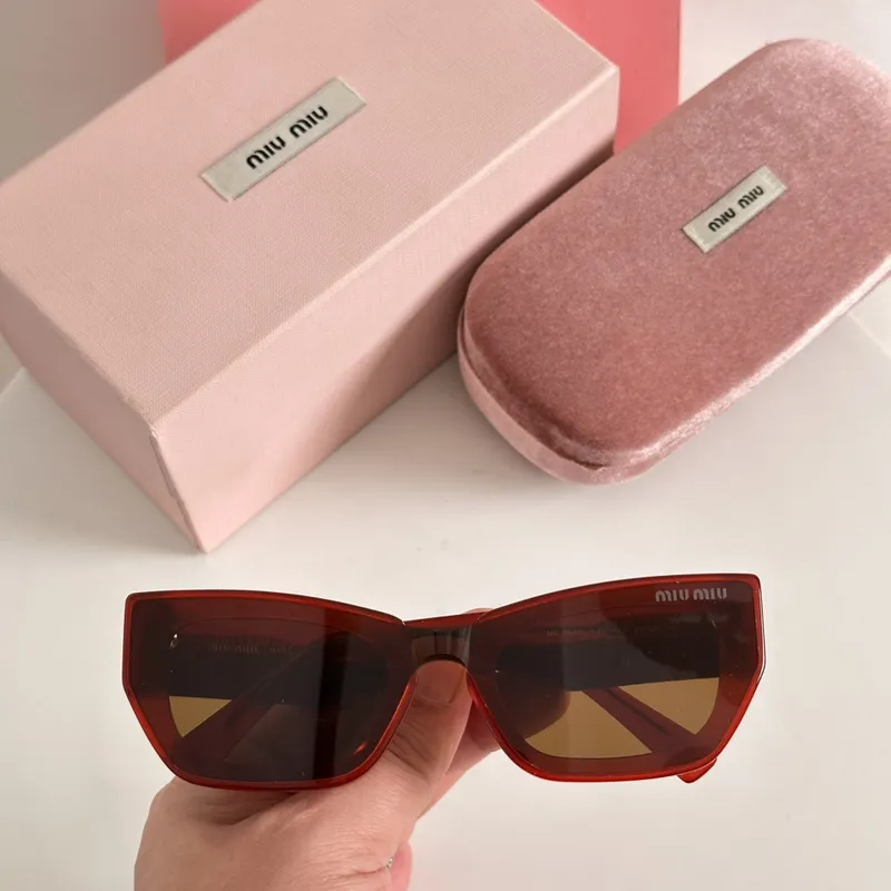 MIUMIU   Sunglasses #A53347