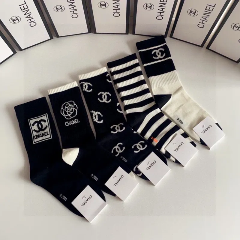 Chanel socks Five pairs per box #A51571