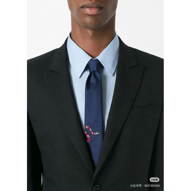 Gucci Necktie width:7cm Black/Blue #A49564 Gucci Necktie width:7cm Black/Blue #A49564