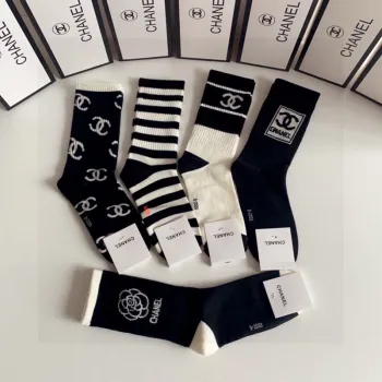 Chanel socks Five pairs per box #A51571