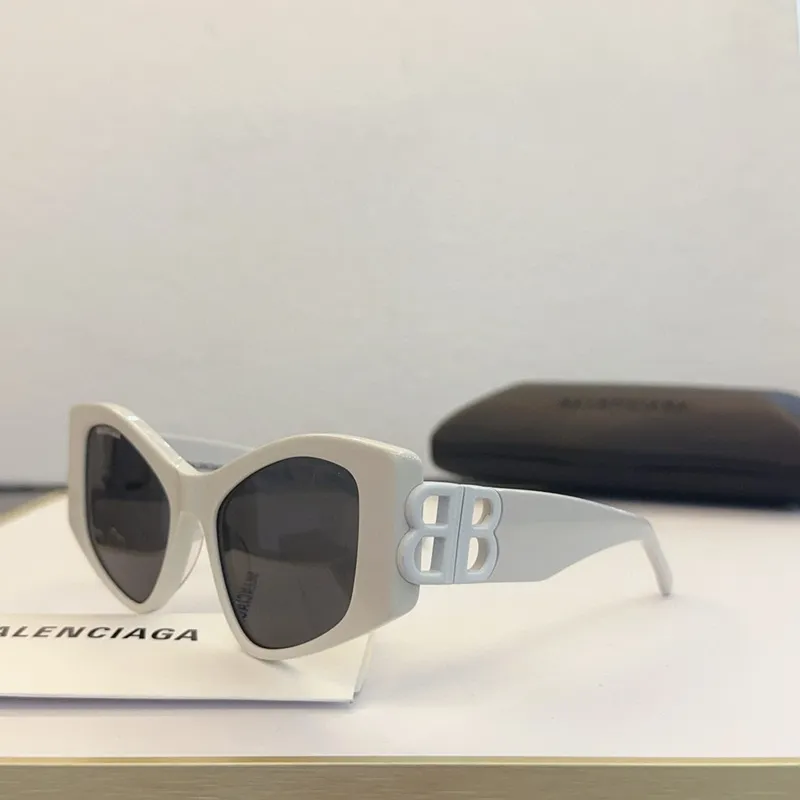 Balenciaga AAA Sunglasses #A39919 Balenciaga AAA Sunglasses #A39919