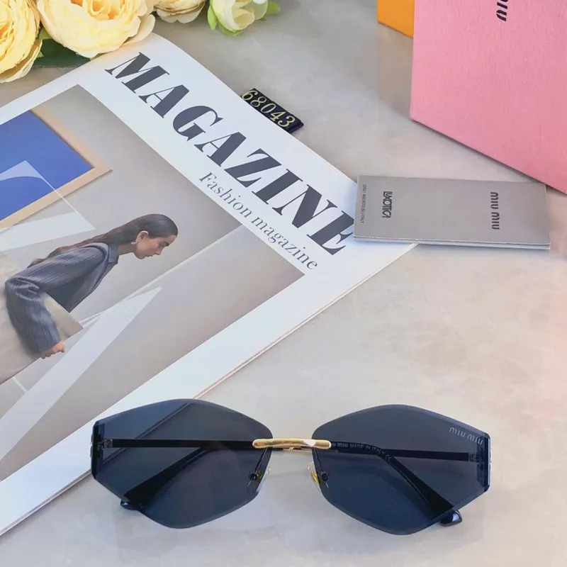 MIUMIU   Sunglasses #A51545