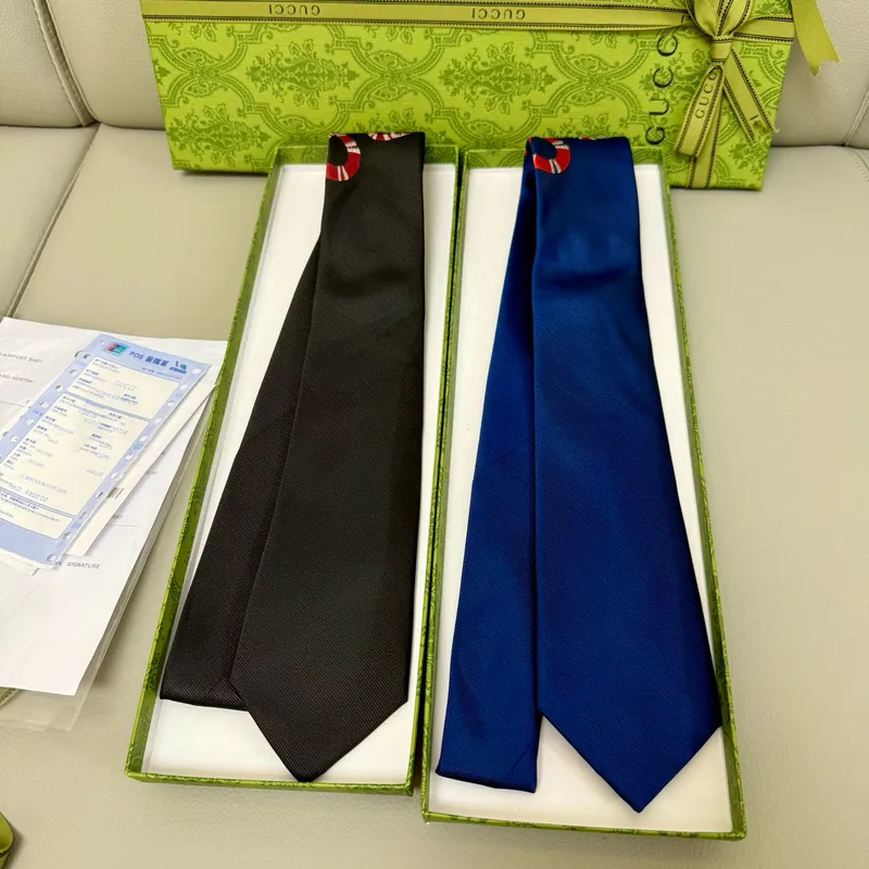 Gucci Necktie width:7cm Black/Blue #A49564 Gucci Necktie width:7cm Black/Blue #A49564