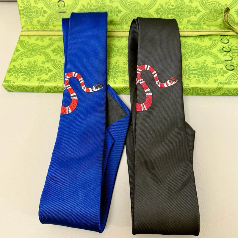 Gucci Necktie width:7cm Black/Blue #A49564 Gucci Necktie width:7cm Black/Blue #A49564