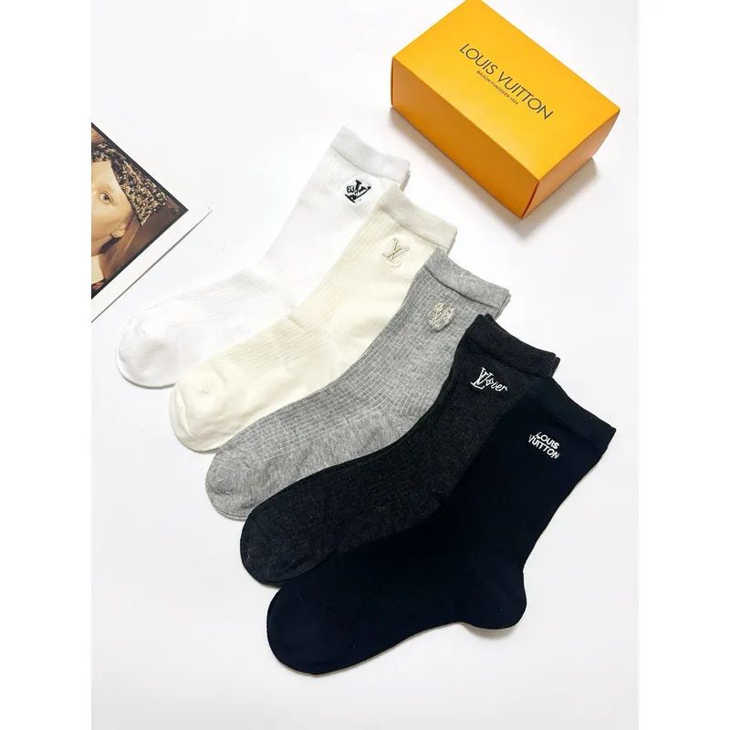 Louis Vuitton socks Five pairs per box #A51577