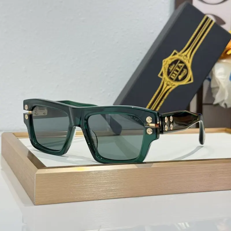 Dita Von Teese AAA+ Sunglasses  original box #A64127