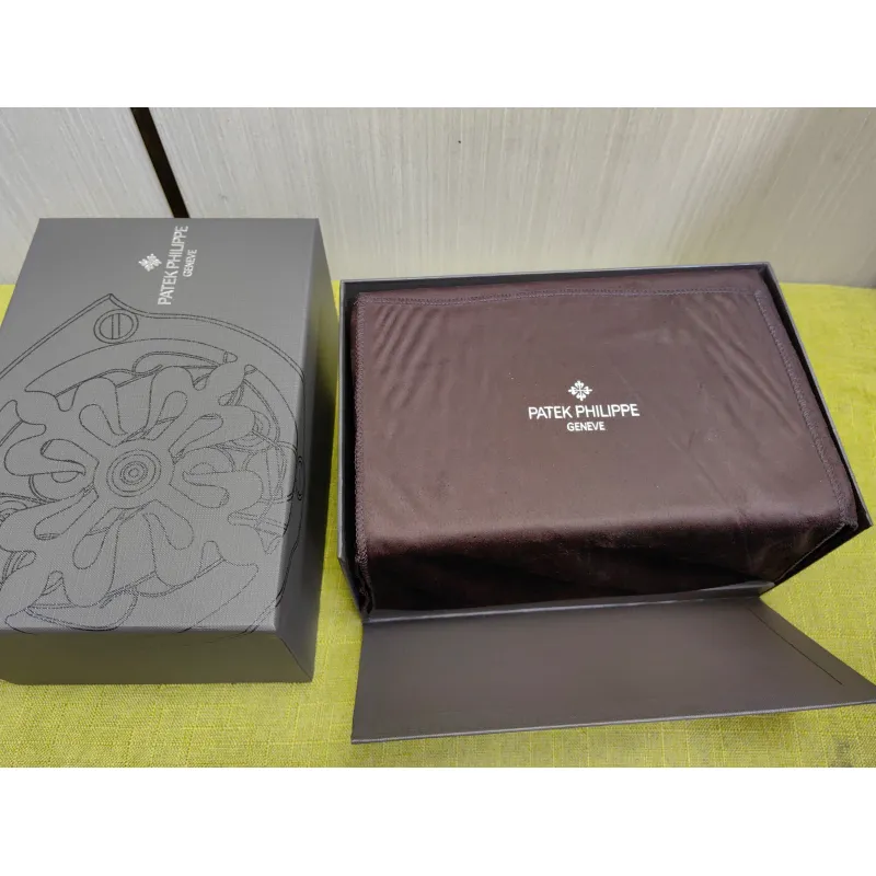 Pat*k Phi*ppe Original Watch Box #A29544