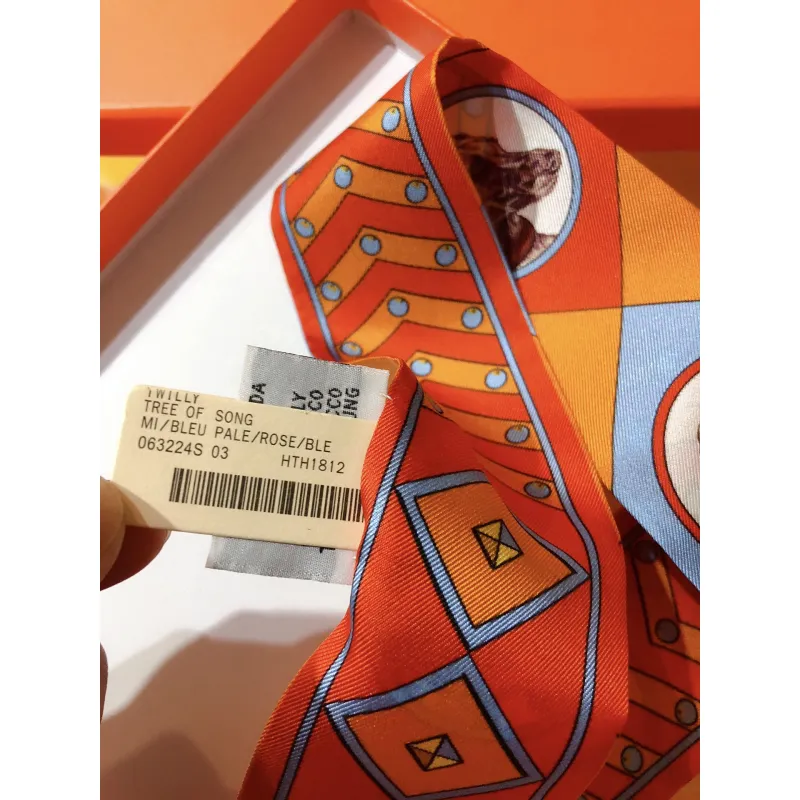 Hermes Scarf #A64737 Hermes Scarf #A64737