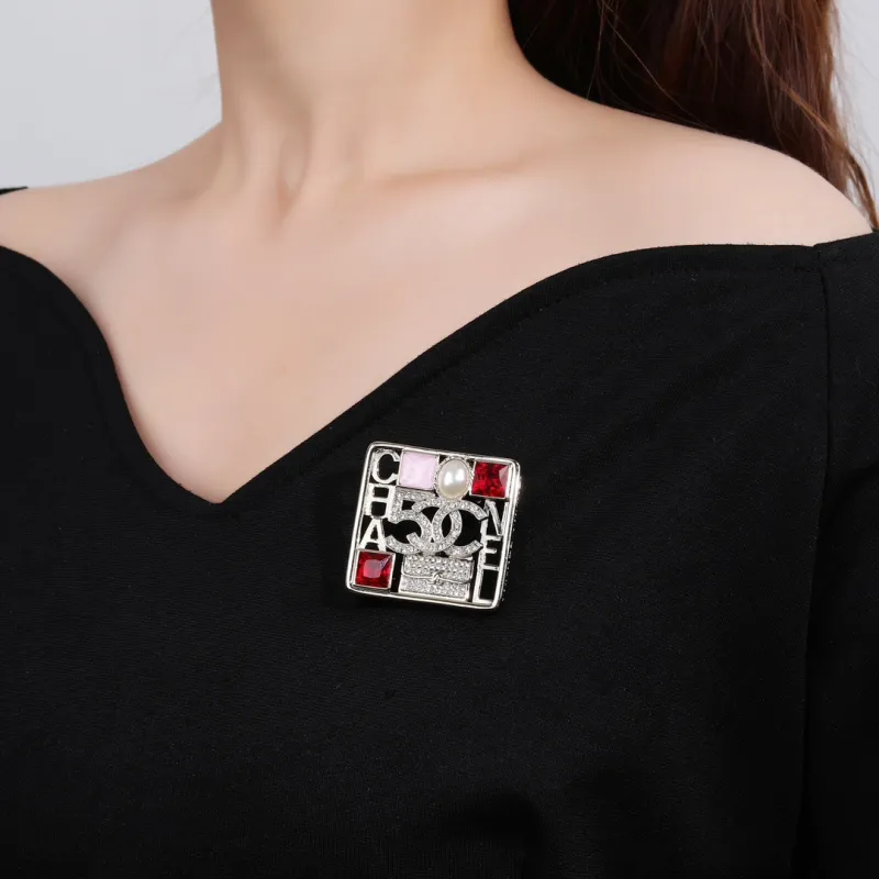 Chanel brooches #A52951 Chanel brooches #A52951
