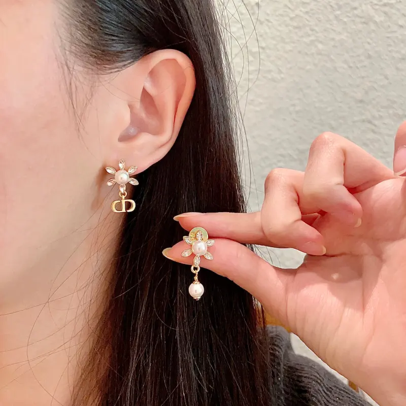 D-ior Earrings #A52945