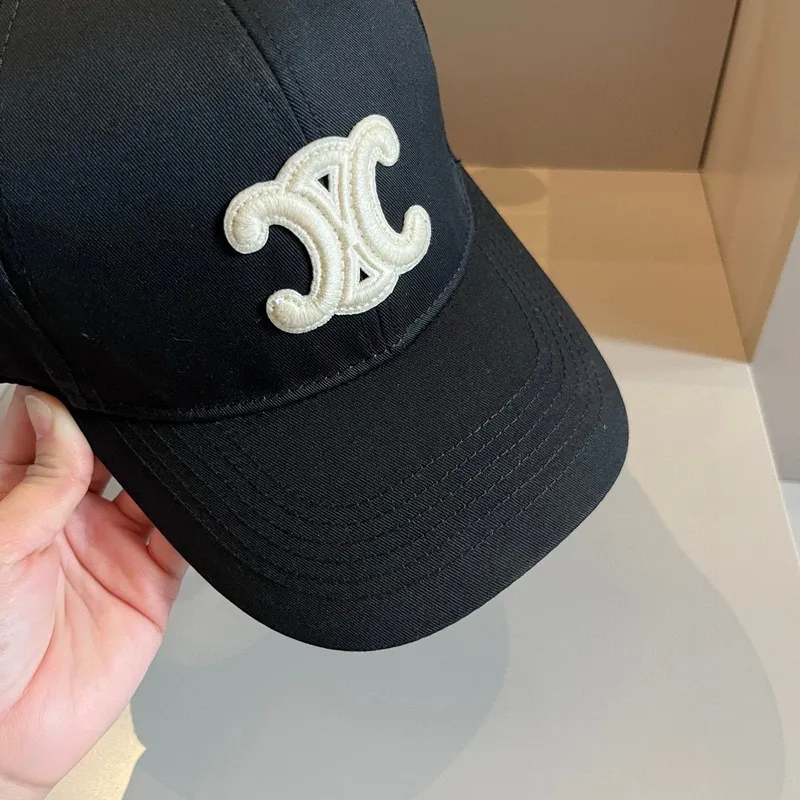 CELINE Hats #A46115 CELINE Hats #A46115