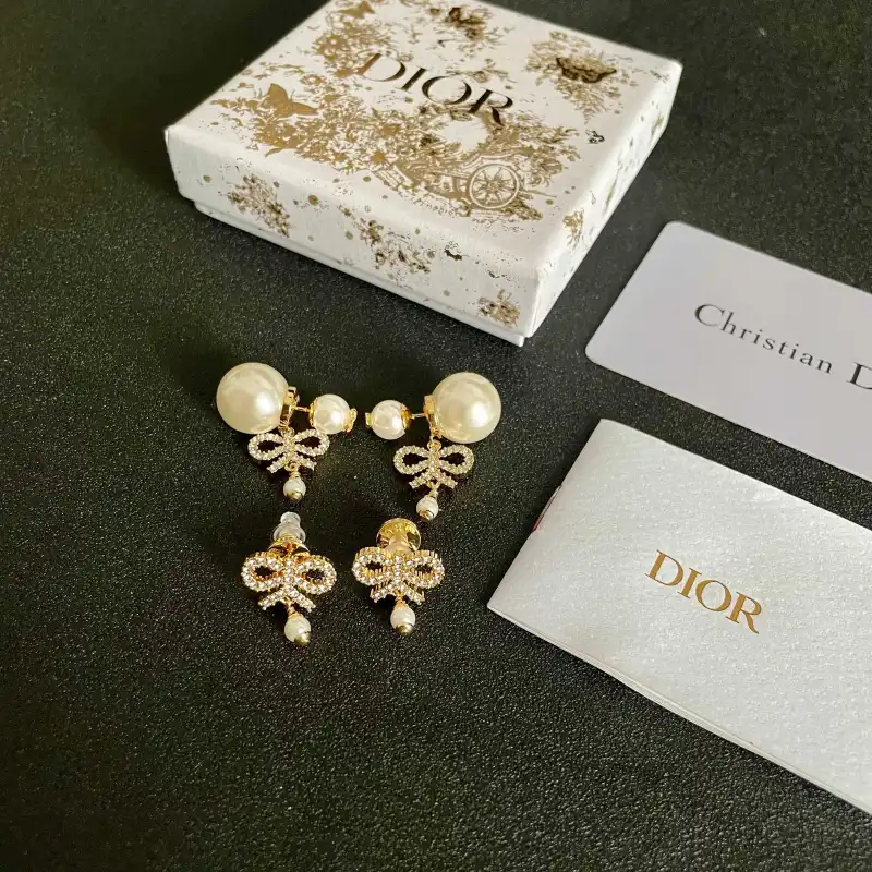 D-ior Earrings #A52944