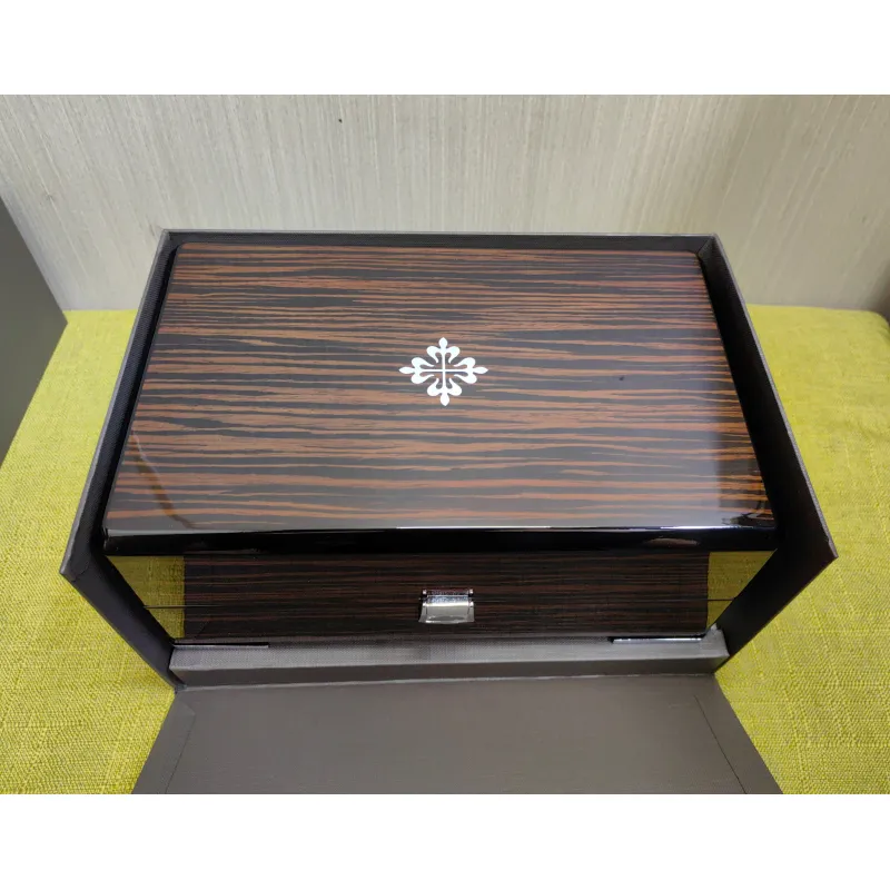 Pat*k Phi*ppe Original Watch Box #A29544