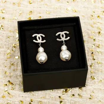 Chanel necklaces #A65409