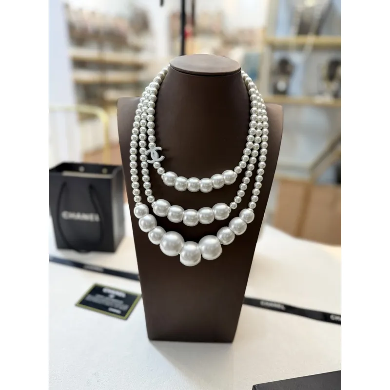 Chanel necklaces #A65457