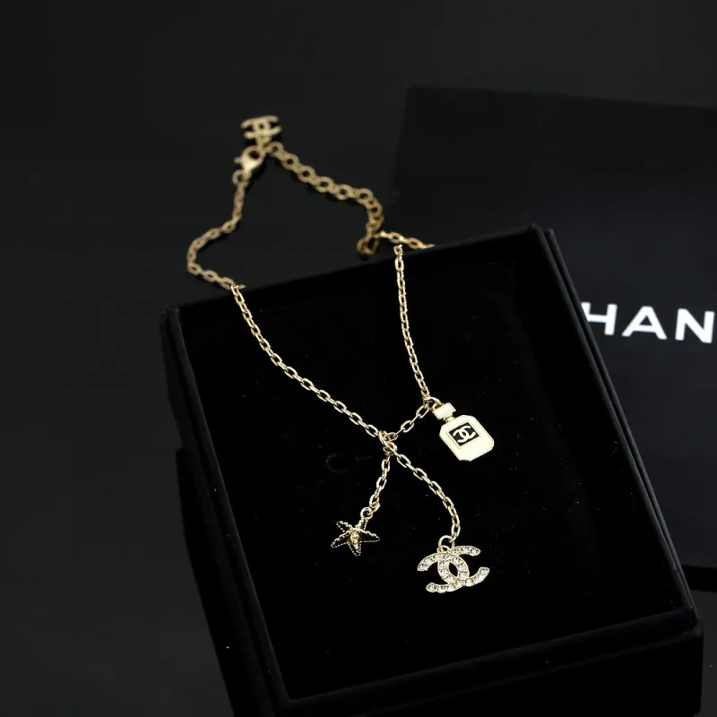 Chanel necklaces #A65398