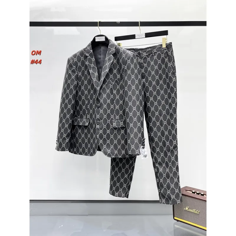 Gucci Suits #A65656
